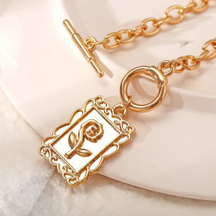 Elegant Women's Pendant Necklaces